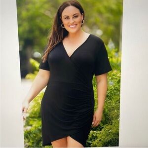 New Black Mini dress with side ruching so cute size 3X 🌹🪻🌸 B